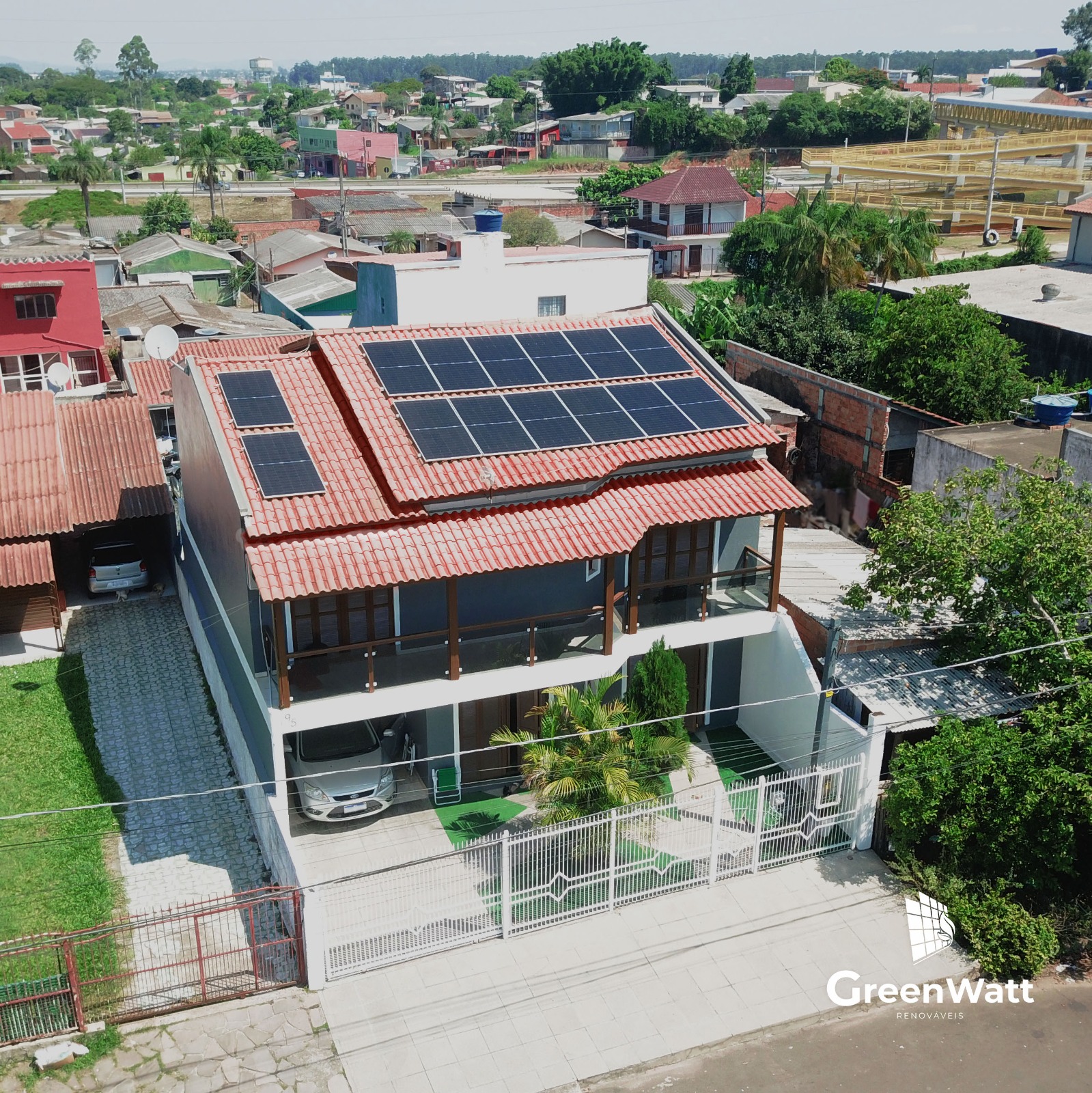 Residência com Sistema Solar